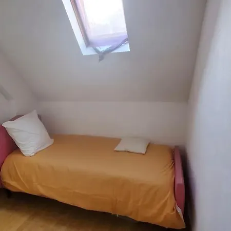 TROYES : Appartement champenois face Cathédrale Apartamento